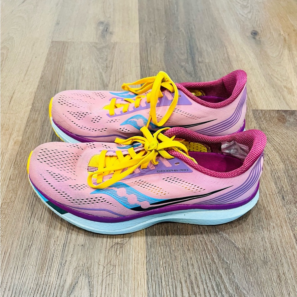 Saucony Endorphin Pro Size 9.5